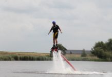 NOB opnieuw naar rechter om flyboarden Nionplas Flyboarder - Foto: Hans Vollebregt