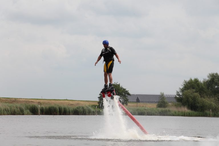 Flyboarder - Foto: Hans Vollebregt