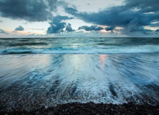 Kwetsbare natuur in de Noordzee onvoldoende beschermd Noordzee - 'Coming + Going' - Foto: Detlef Reichard / CC BY-ND 2.0