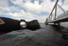 360Observe: handige spiegel tijdens het duiken 360Observer spiegel boven water