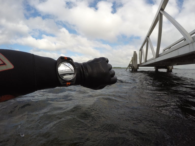 360Observer spiegel boven water