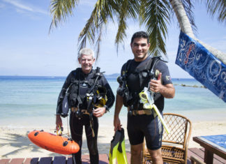 PADI verkocht aan groep rijke families PADI duikcursus - Salang Bay, Tioman Island - The Travel Manual